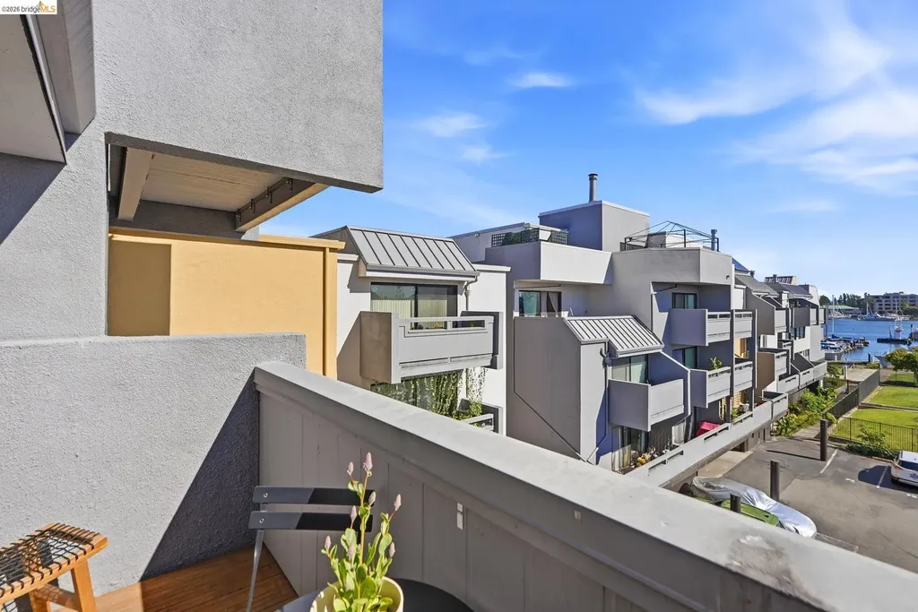 3 Embarcadero Oakland CA 94607