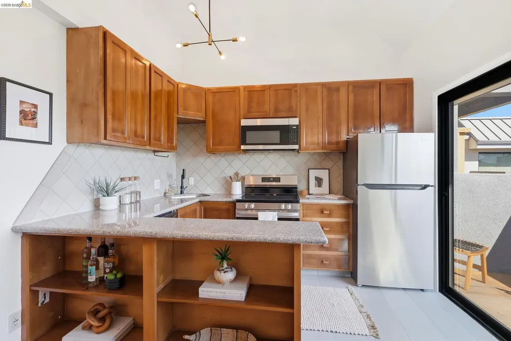 3 Embarcadero Oakland CA 94607