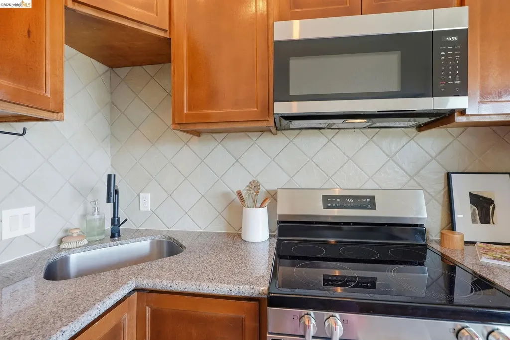 3 Embarcadero Oakland CA 94607