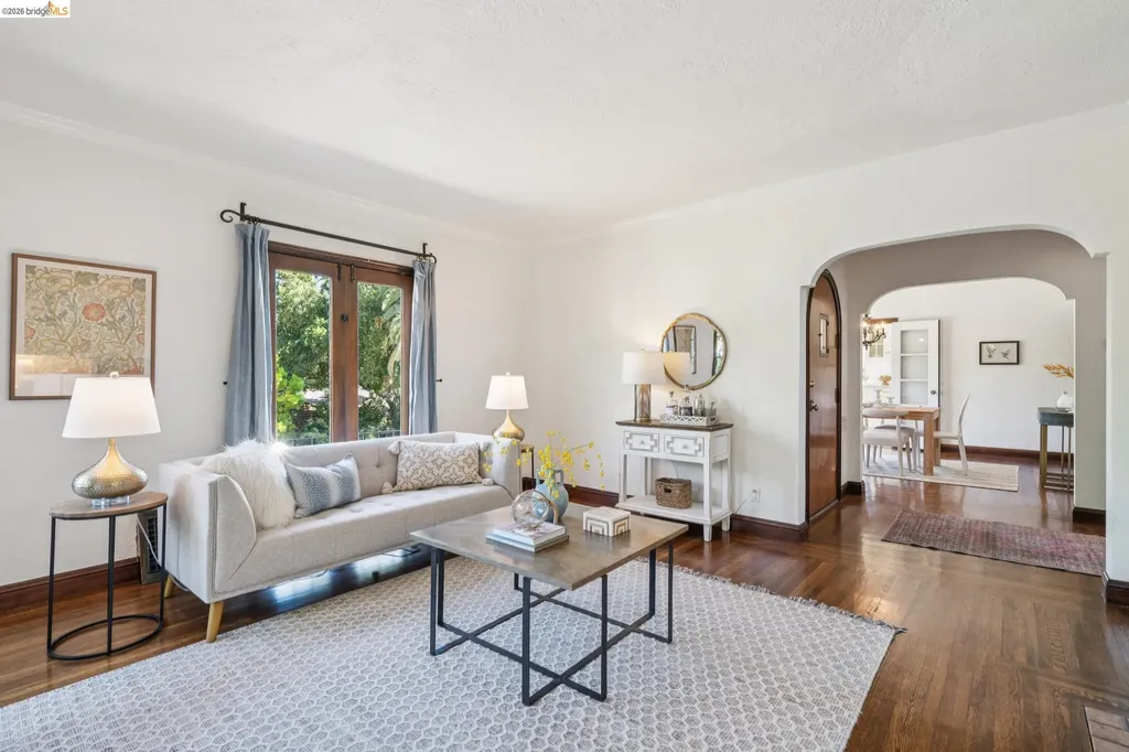 6080 Ocean View Drive Oakland CA 94618