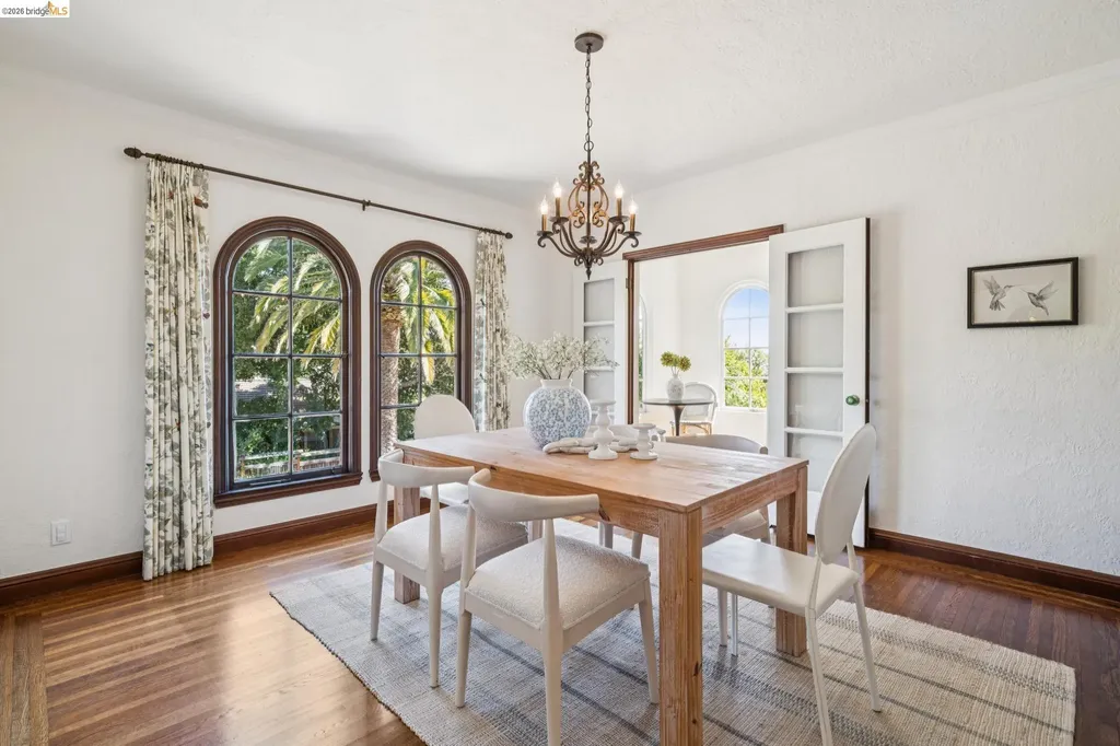 6080 Ocean View Drive Oakland CA 94618