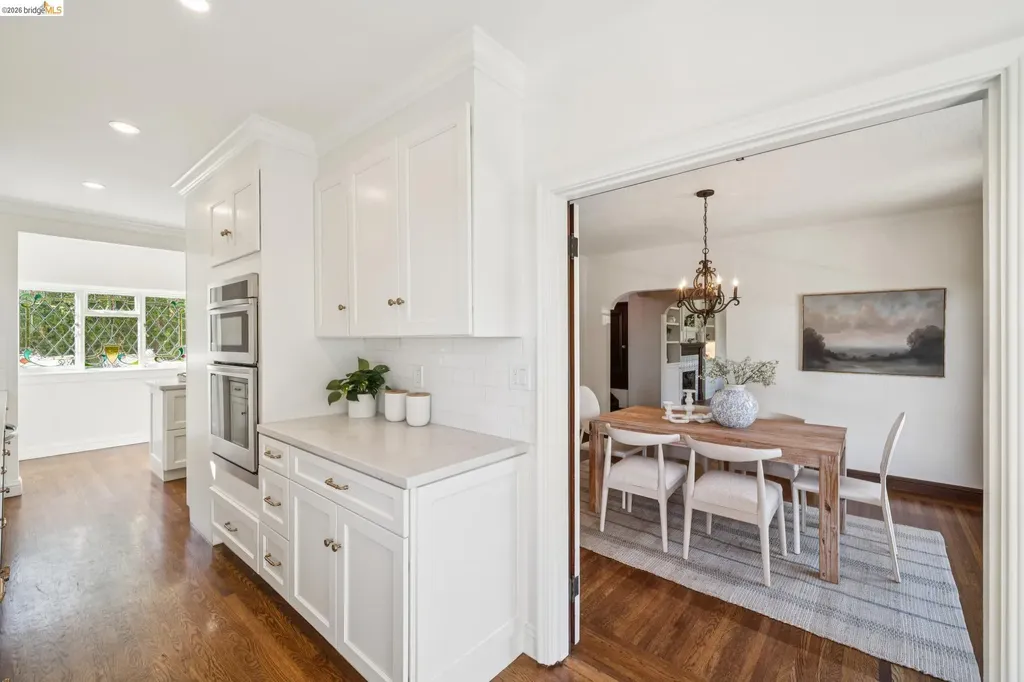 6080 Ocean View Drive Oakland CA 94618