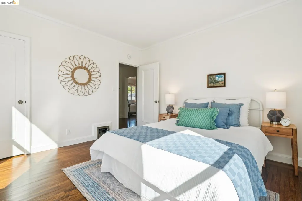 6080 Ocean View Drive Oakland CA 94618