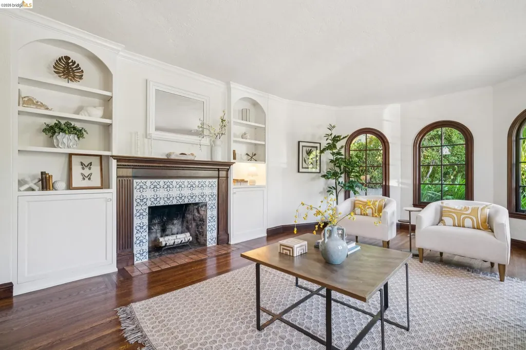 6080 Ocean View Drive Oakland CA 94618