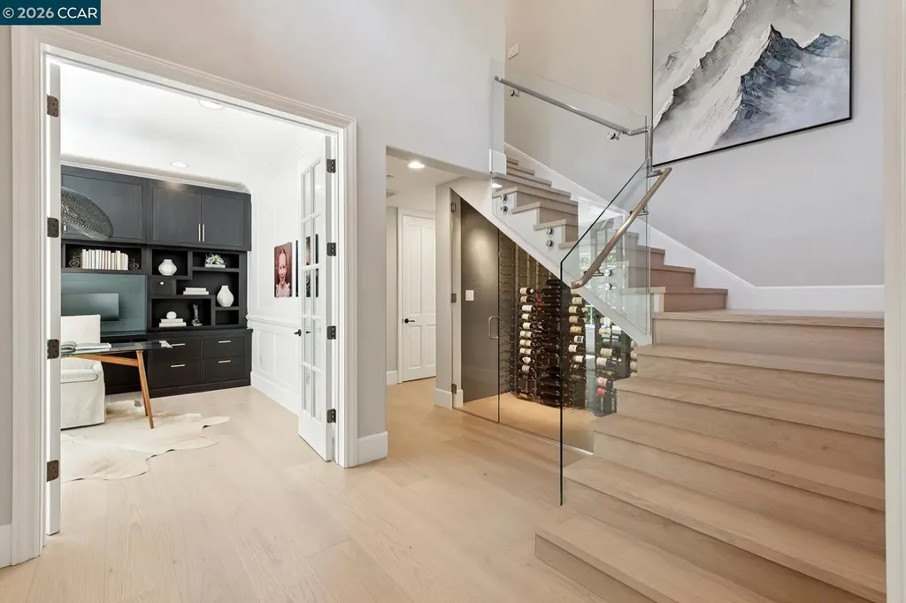 31 Sandy Court Orinda CA 94563