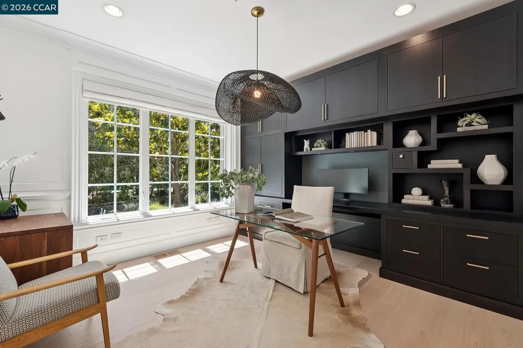 31 Sandy Court Orinda CA 94563