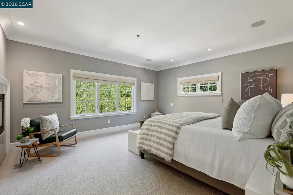 31 Sandy Court Orinda CA 94563