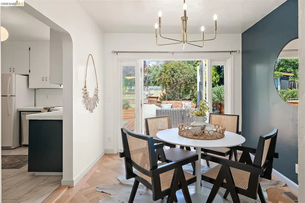 4546 Virginia Avenue Oakland CA 94619