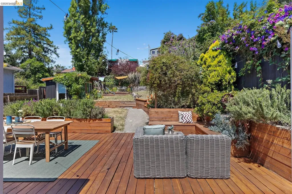 4546 Virginia Avenue Oakland CA 94619