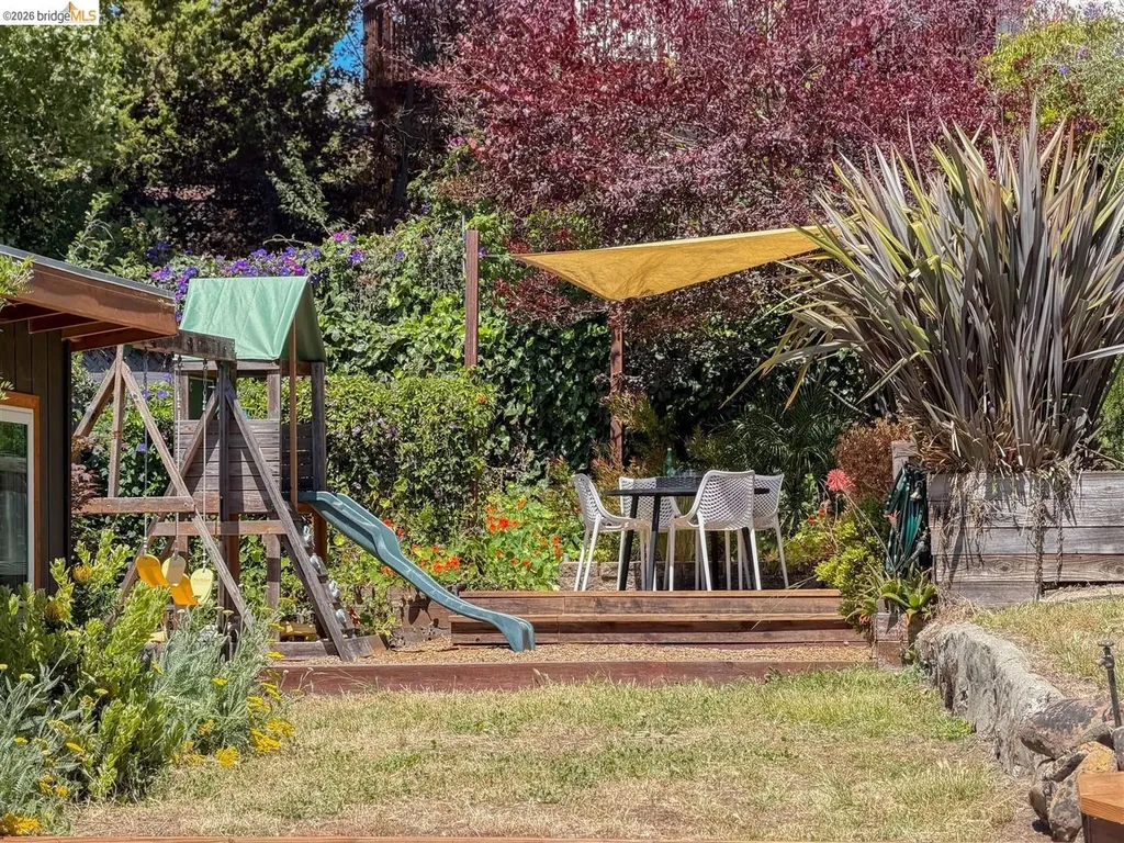 4546 Virginia Avenue Oakland CA 94619