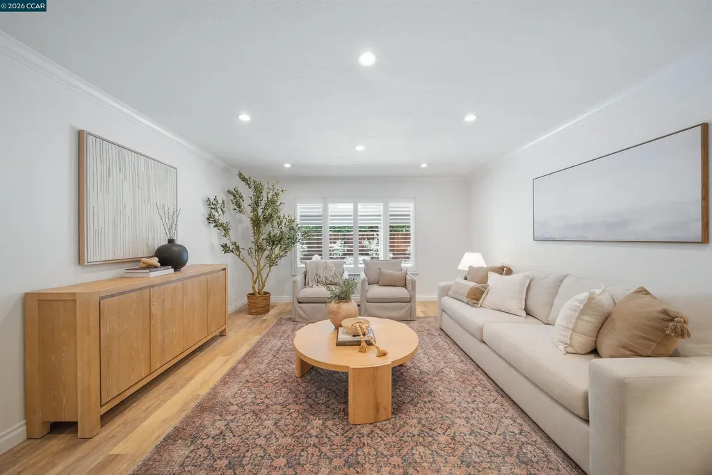 203 Via Monte Walnut Creek CA 94598