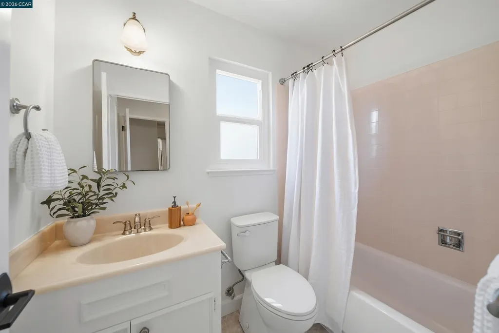 203 Via Monte Walnut Creek CA 94598