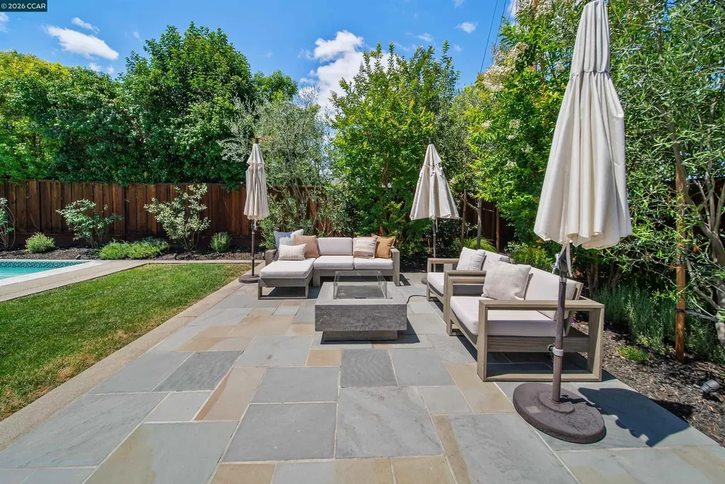 203 Via Monte Walnut Creek CA 94598