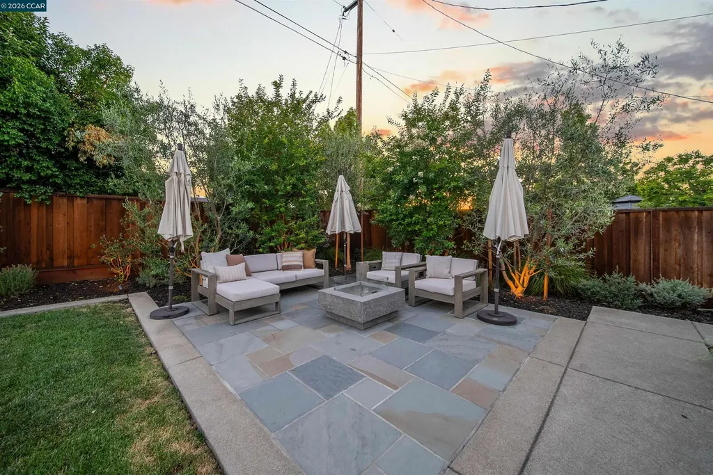 203 Via Monte Walnut Creek CA 94598