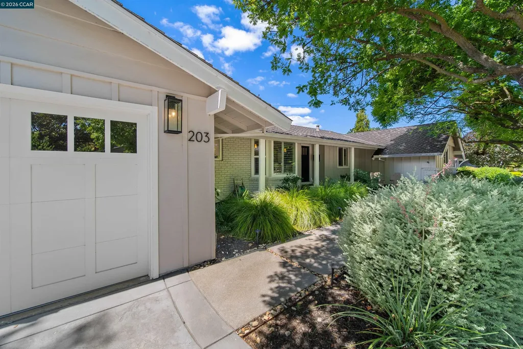 203 Via Monte Walnut Creek CA 94598