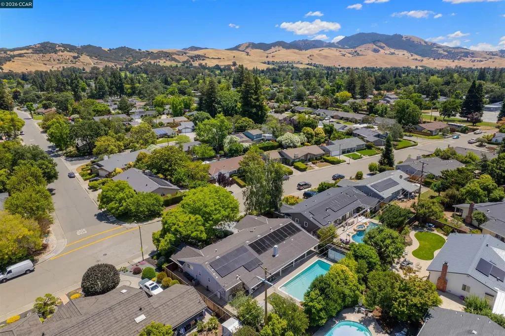 203 Via Monte Walnut Creek CA 94598