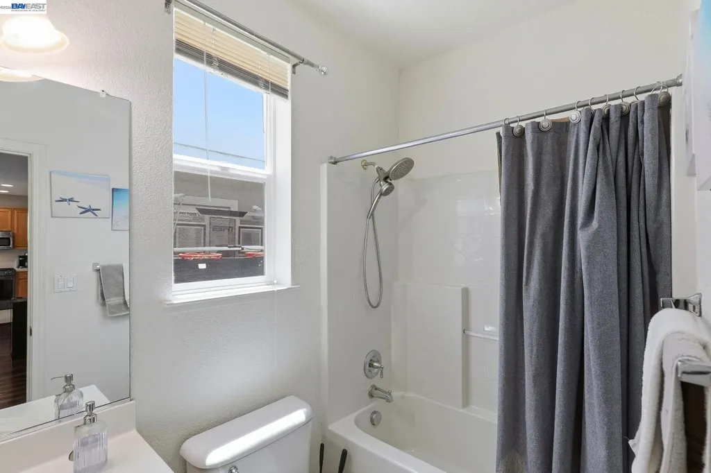 1205 Nellis Court Pittsburg CA 94565