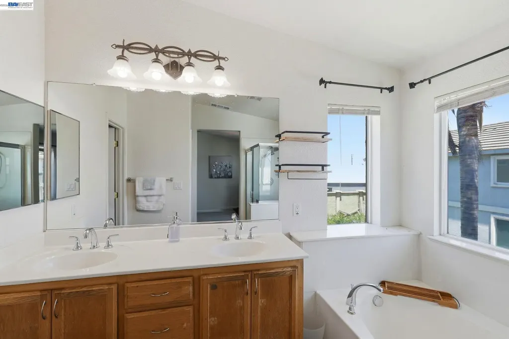 1205 Nellis Court Pittsburg CA 94565
