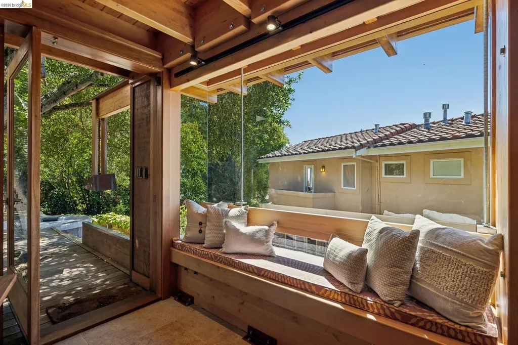 122 Vicente Road Berkeley CA 94705