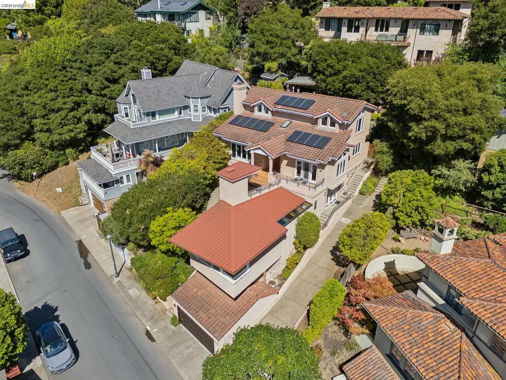 122 Vicente Road Berkeley CA 94705
