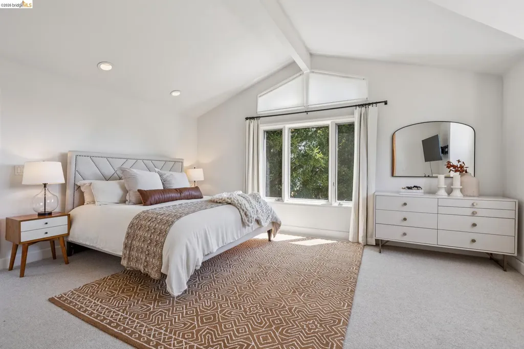 122 Vicente Road Berkeley CA 94705