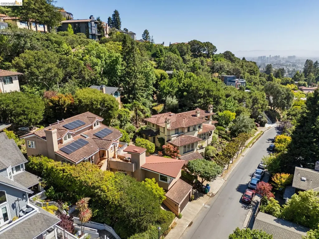 122 Vicente Road Berkeley CA 94705