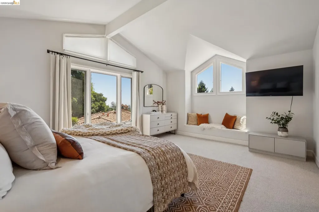 122 Vicente Road Berkeley CA 94705