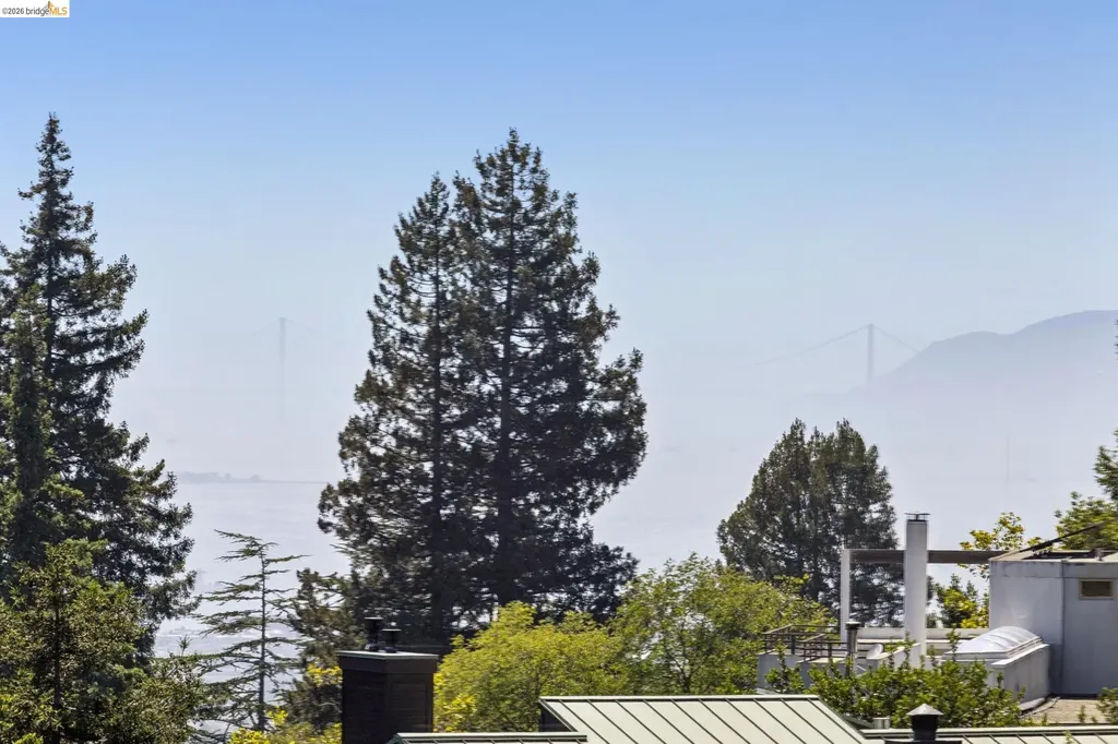 122 Vicente Road Berkeley CA 94705