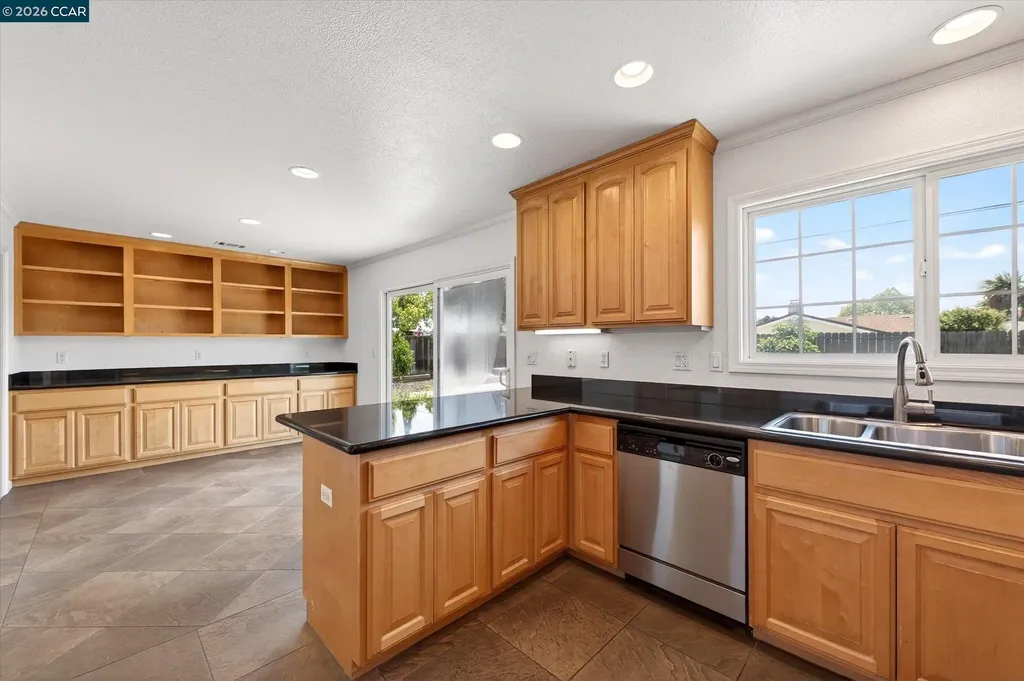 8271 Cavalier Lane Dublin CA 94568