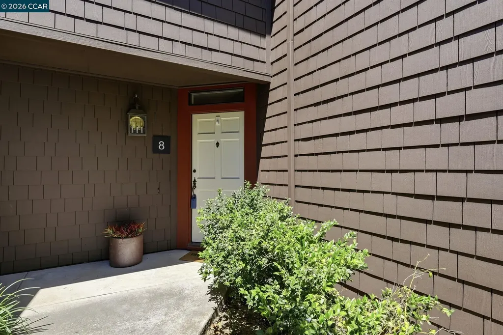 8 Royston Walk Pleasant Hill CA 94523