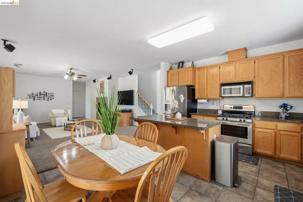 59 Glen Canyon Court Pittsburg CA 94565