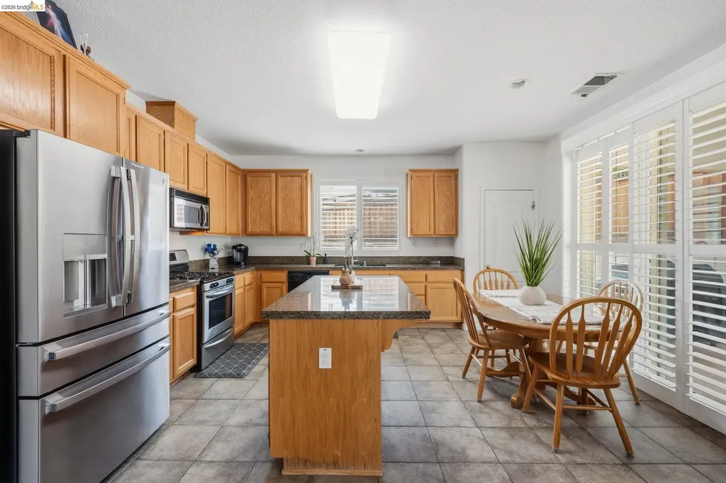 59 Glen Canyon Court Pittsburg CA 94565