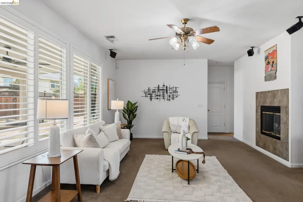 59 Glen Canyon Court Pittsburg CA 94565