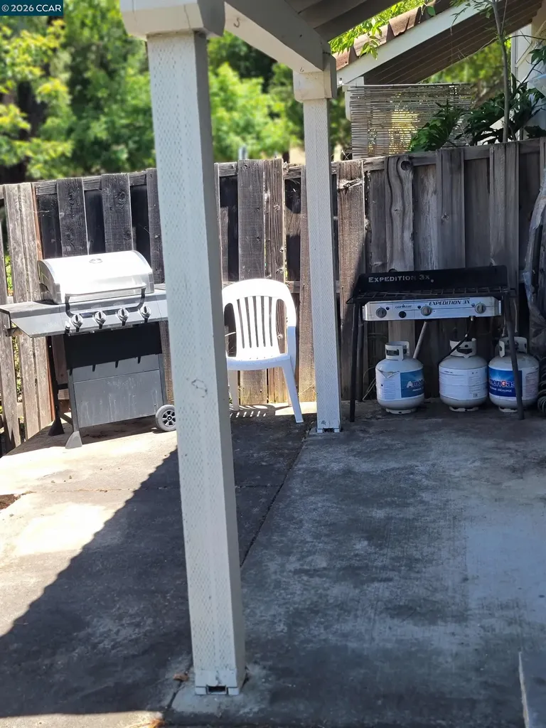 2 Tarn Court Hercules CA 94547