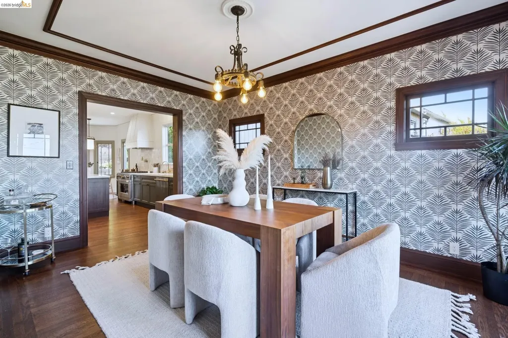 6019 Chabolyn Terrace Berkeley CA 94618