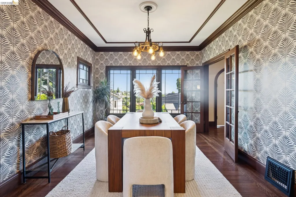 6019 Chabolyn Terrace Berkeley CA 94618