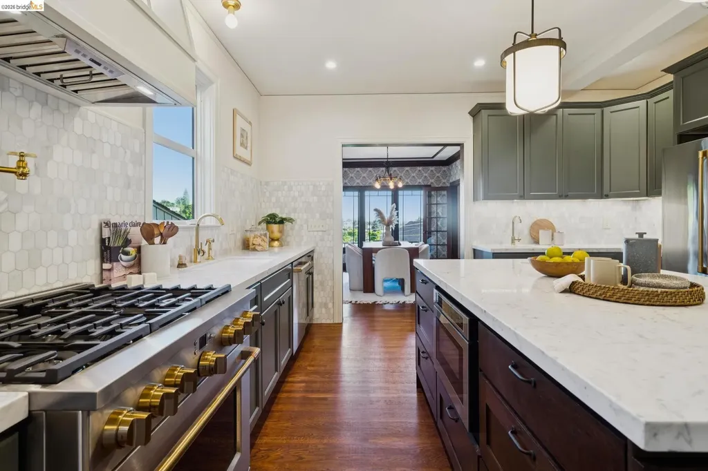 6019 Chabolyn Terrace Berkeley CA 94618