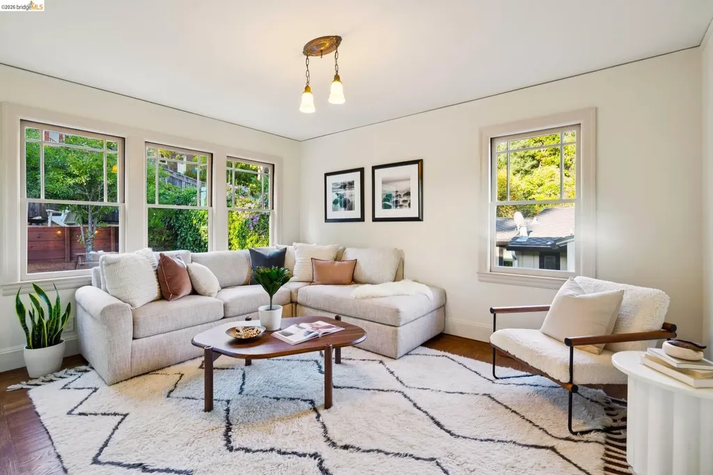 6019 Chabolyn Terrace Berkeley CA 94618