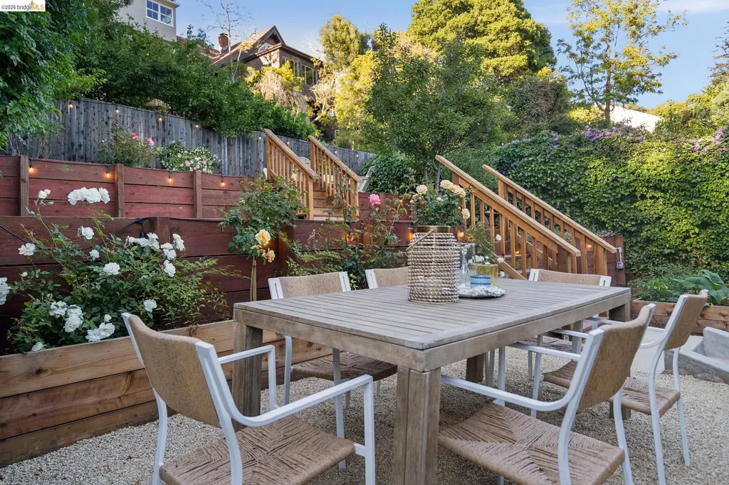 6019 Chabolyn Terrace Berkeley CA 94618