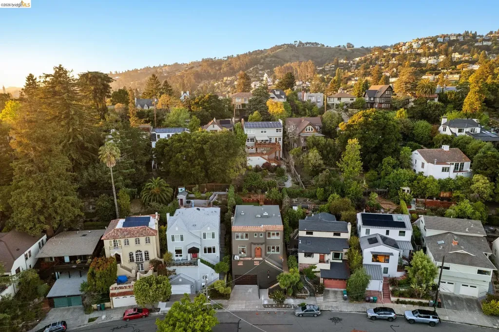 6019 Chabolyn Terrace Berkeley CA 94618