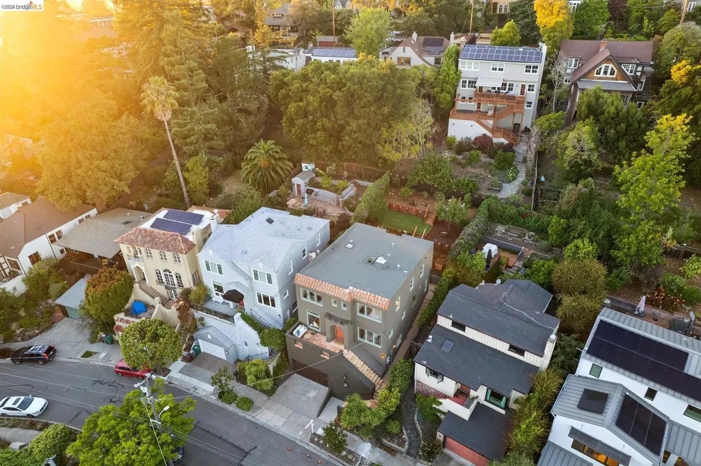 6019 Chabolyn Terrace Berkeley CA 94618