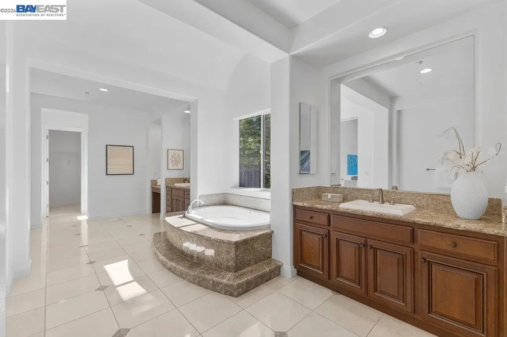 25 Treetop Terrace Alamo CA 94507