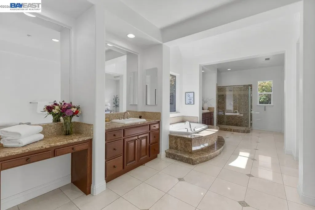 25 Treetop Terrace Alamo CA 94507