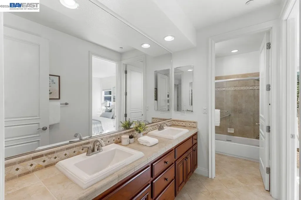 25 Treetop Terrace Alamo CA 94507