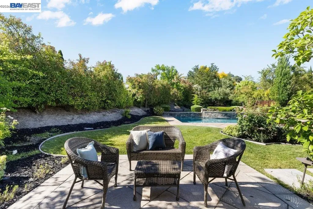 25 Treetop Terrace Alamo CA 94507