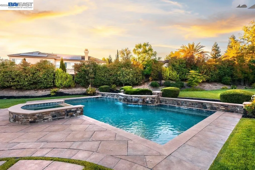 25 Treetop Terrace Alamo CA 94507