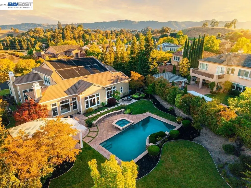 25 Treetop Terrace Alamo CA 94507