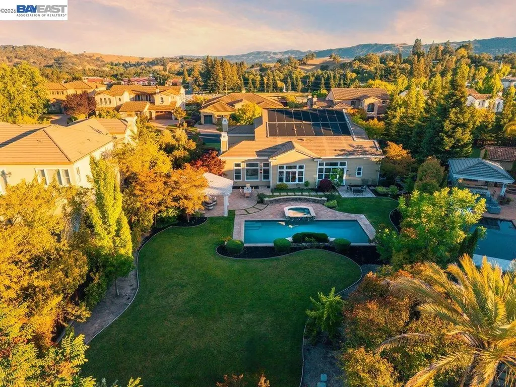 25 Treetop Terrace Alamo CA 94507