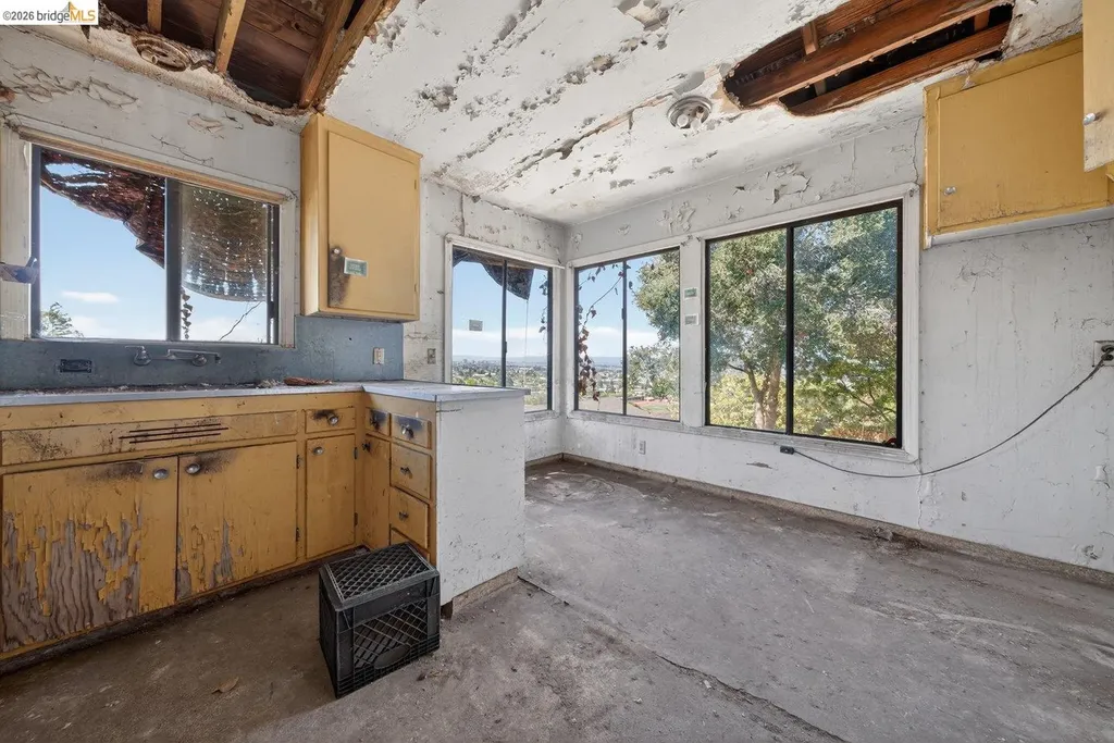 605 Sea View Drive El Cerrito CA 94530