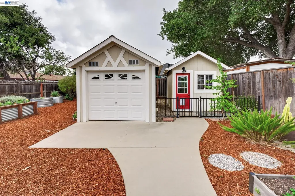 838 I Street Livermore CA 94550